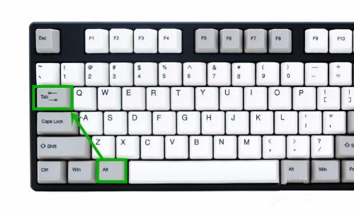 win10游戏全屏不能隐藏任务栏怎么解决？
